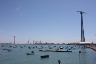 Bay_of_cadiz_Electricity_Pylons